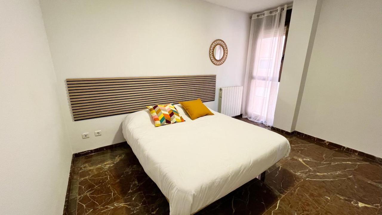 Apartamentos Zaragoza 3000 ภายนอก รูปภาพ